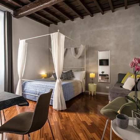 Apartment Near Trevi Fountain ローマ エクステリア 写真