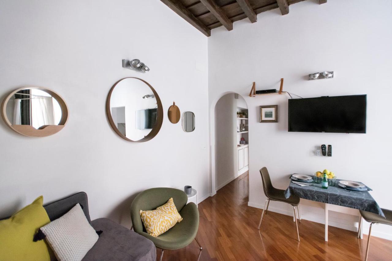 Apartment Near Trevi Fountain ローマ エクステリア 写真