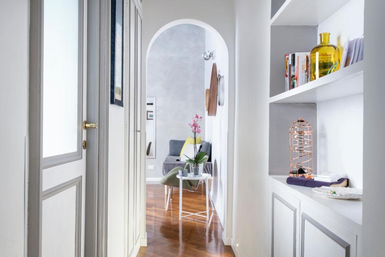 Apartment Near Trevi Fountain ローマ エクステリア 写真